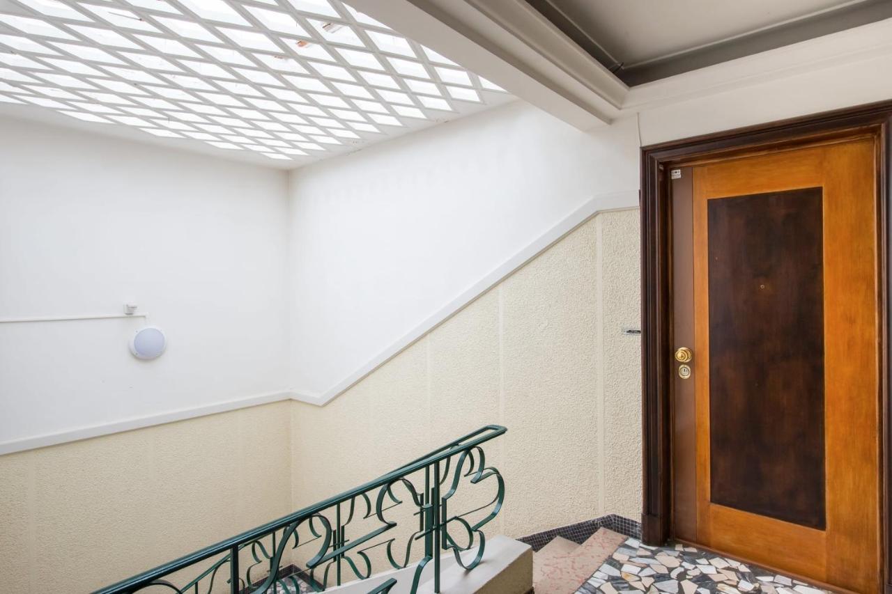 Fleurs De Nice Furnished Flat Apartment ภายนอก รูปภาพ